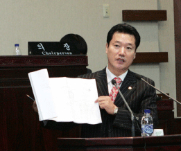                       ▲ 손인암 광명시의회 의원,       자치행정위원장      