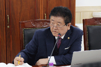 							선거법 위반으로 1심에서 당선무효형을 선고받은 김성태 도의원이 법원에 제기한 항소가 기각됐다.