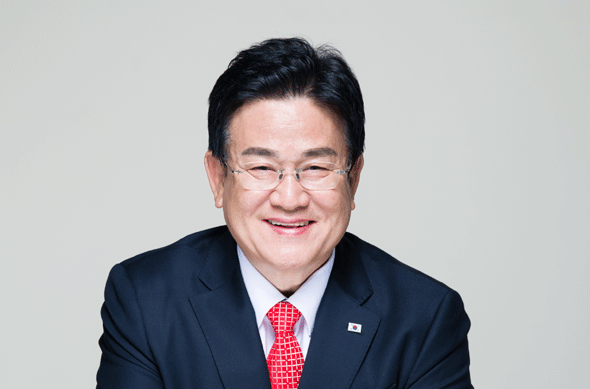 							이효선 전 광명시장이 자유한국당 광명시장 후보로 확정됐다.