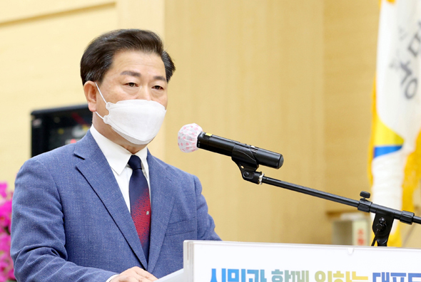 							박승원 광명시장이 5일 시청 대회의실에서 취임 3주년 기자회견을 가졌다. (사진=광명시)
