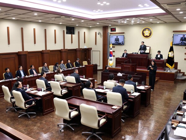 광명시의회가 20일 본회의에서 '광명시지속가능발전협의회 운영 및 지원조례 페지안'을 가결했다.